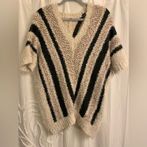 Mystree V-neck Sweater. Size S/M. NWT.